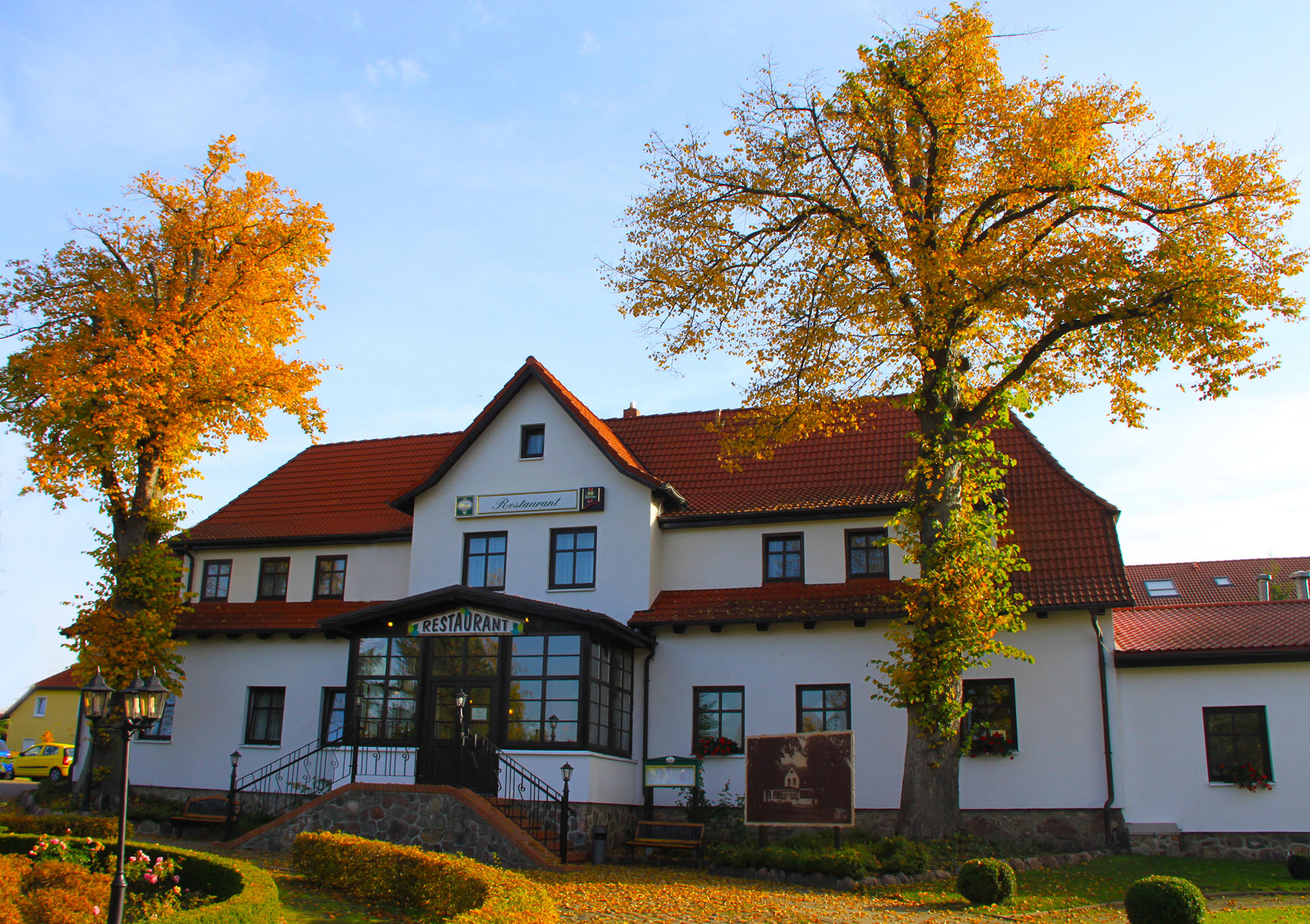 restaurant building